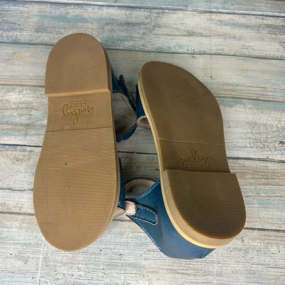 Monkey Feet‎ Leather Sandals Size 4-5y Strappy Blue Girls